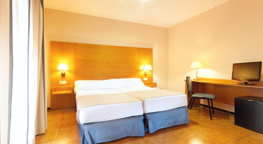 Tryp Ciudad De Alicante Hotel מראה חיצוני תמונה