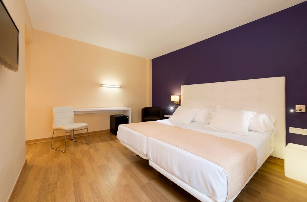 Tryp Ciudad De Alicante Hotel מראה חיצוני תמונה