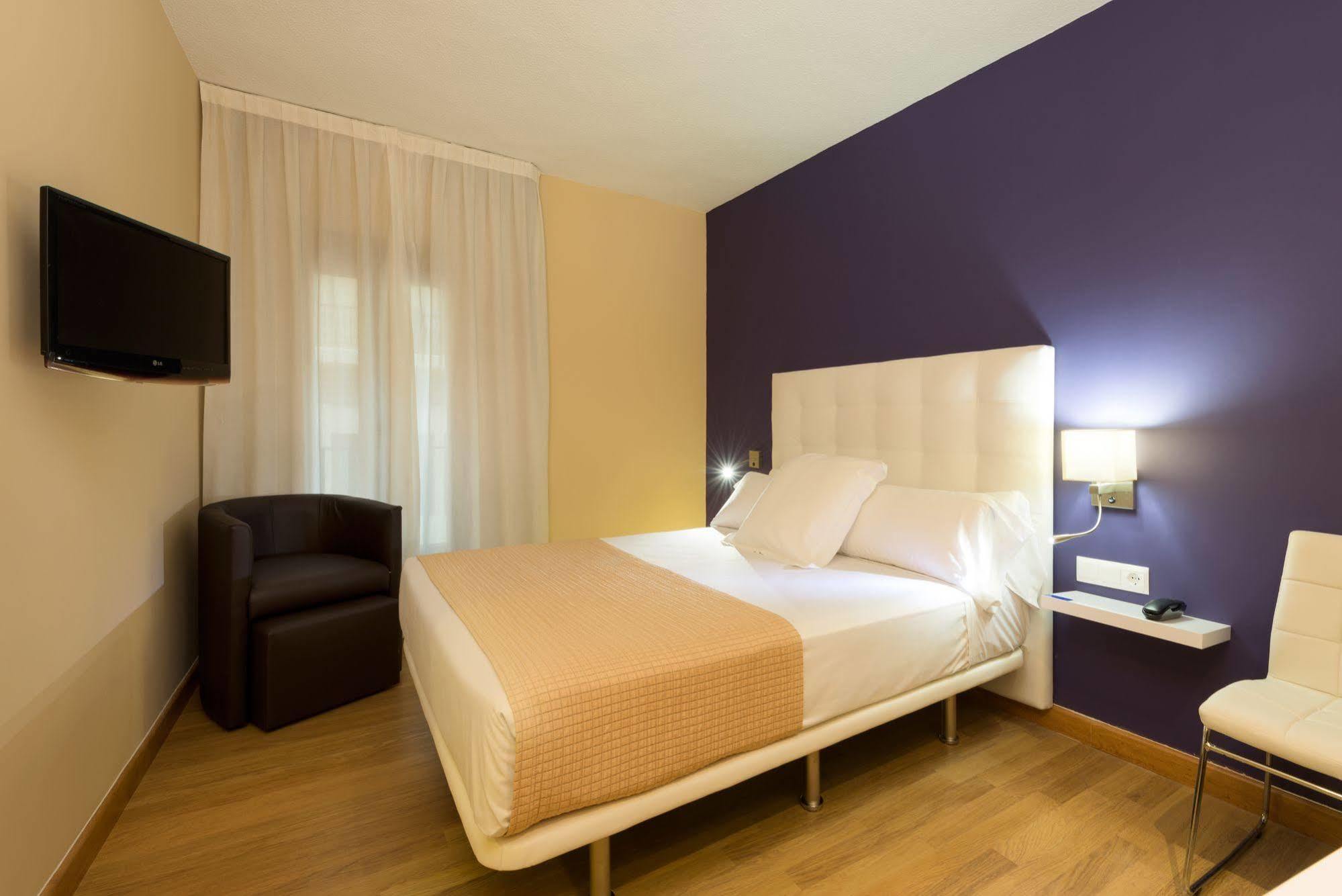 Tryp Ciudad De Alicante Hotel מראה חיצוני תמונה