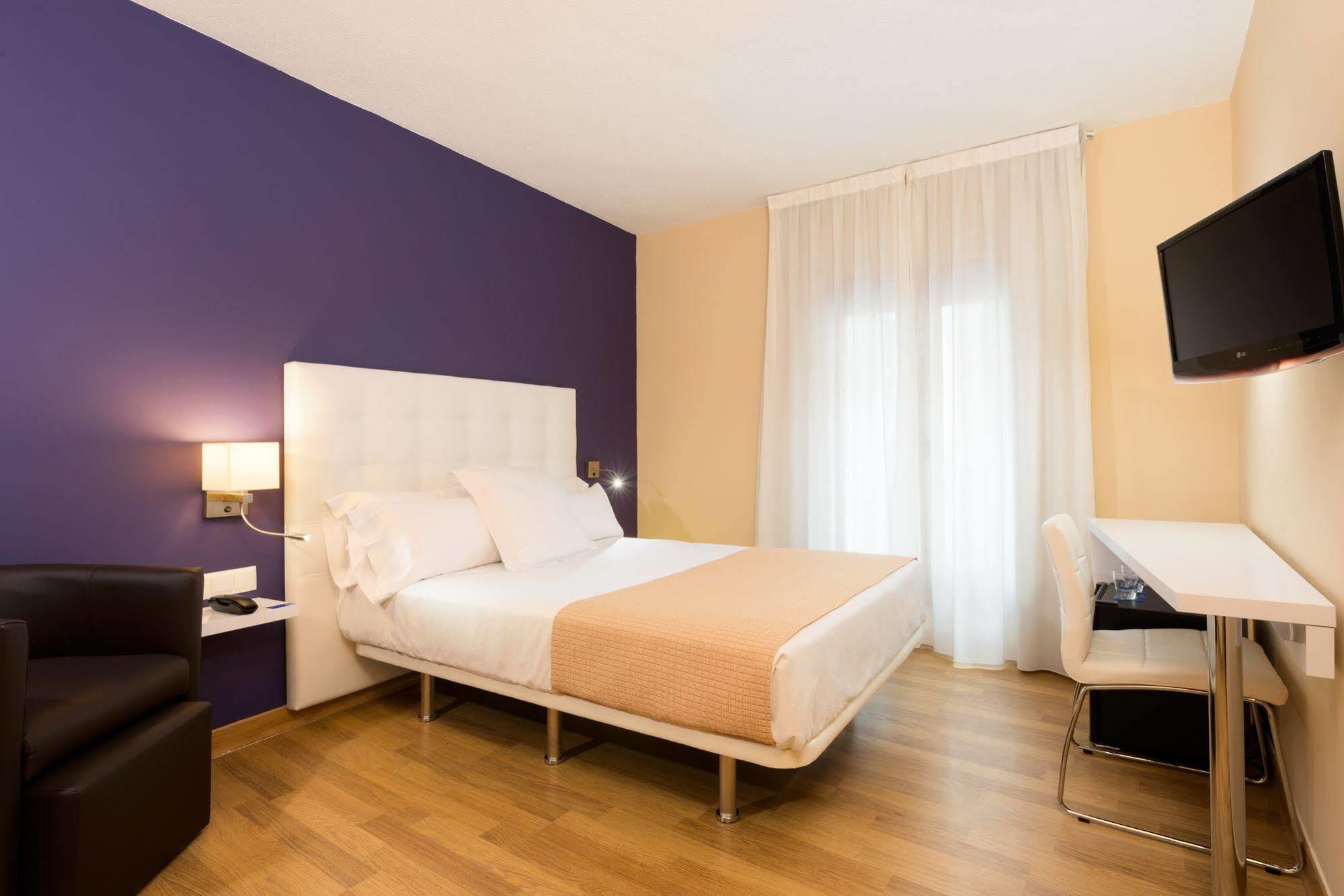 Tryp Ciudad De Alicante Hotel מראה חיצוני תמונה